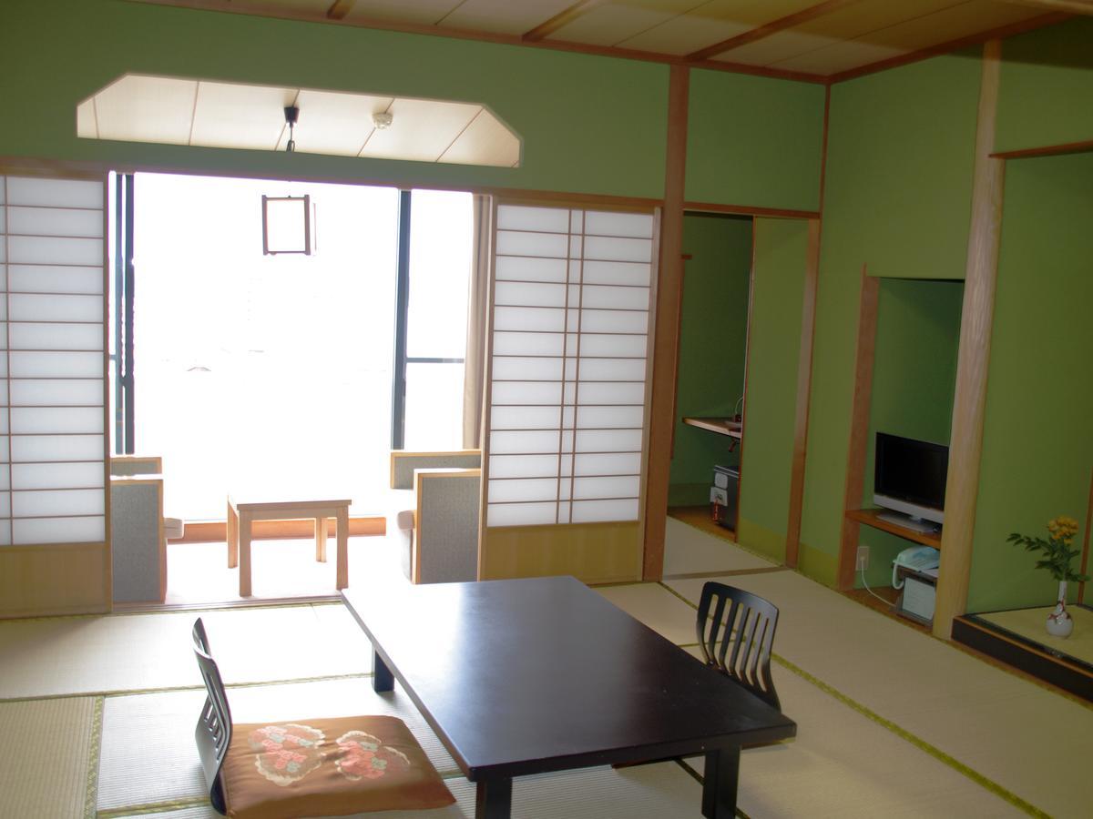 Hotel Oonoya Kaga  Buitenkant foto