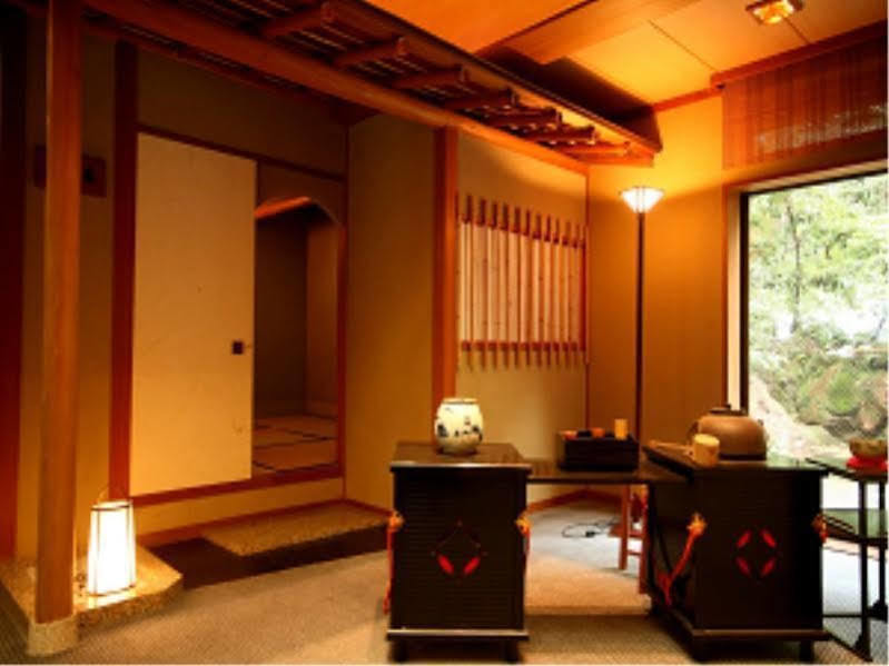 Hotel Oonoya Kaga  Buitenkant foto